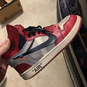 Off White Jordan 1 Chicago